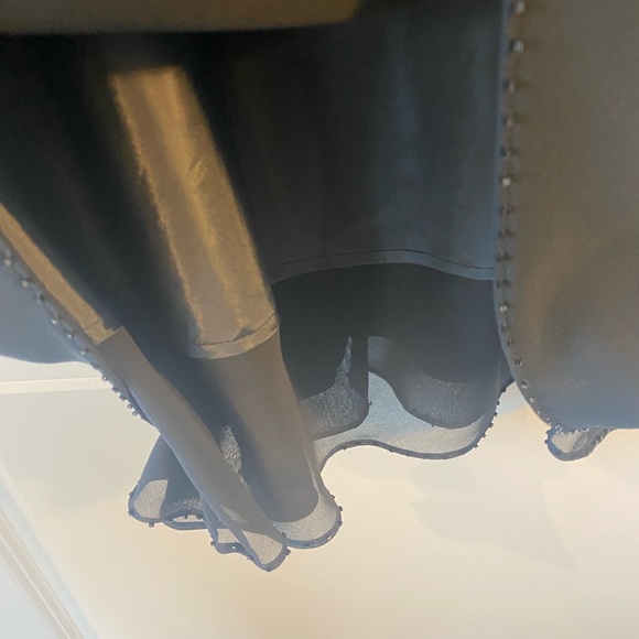 Evan-Picone Black Sleeveless V-neck Beaded sheer Appliqué Front, size 12 - Picture 5 of 10